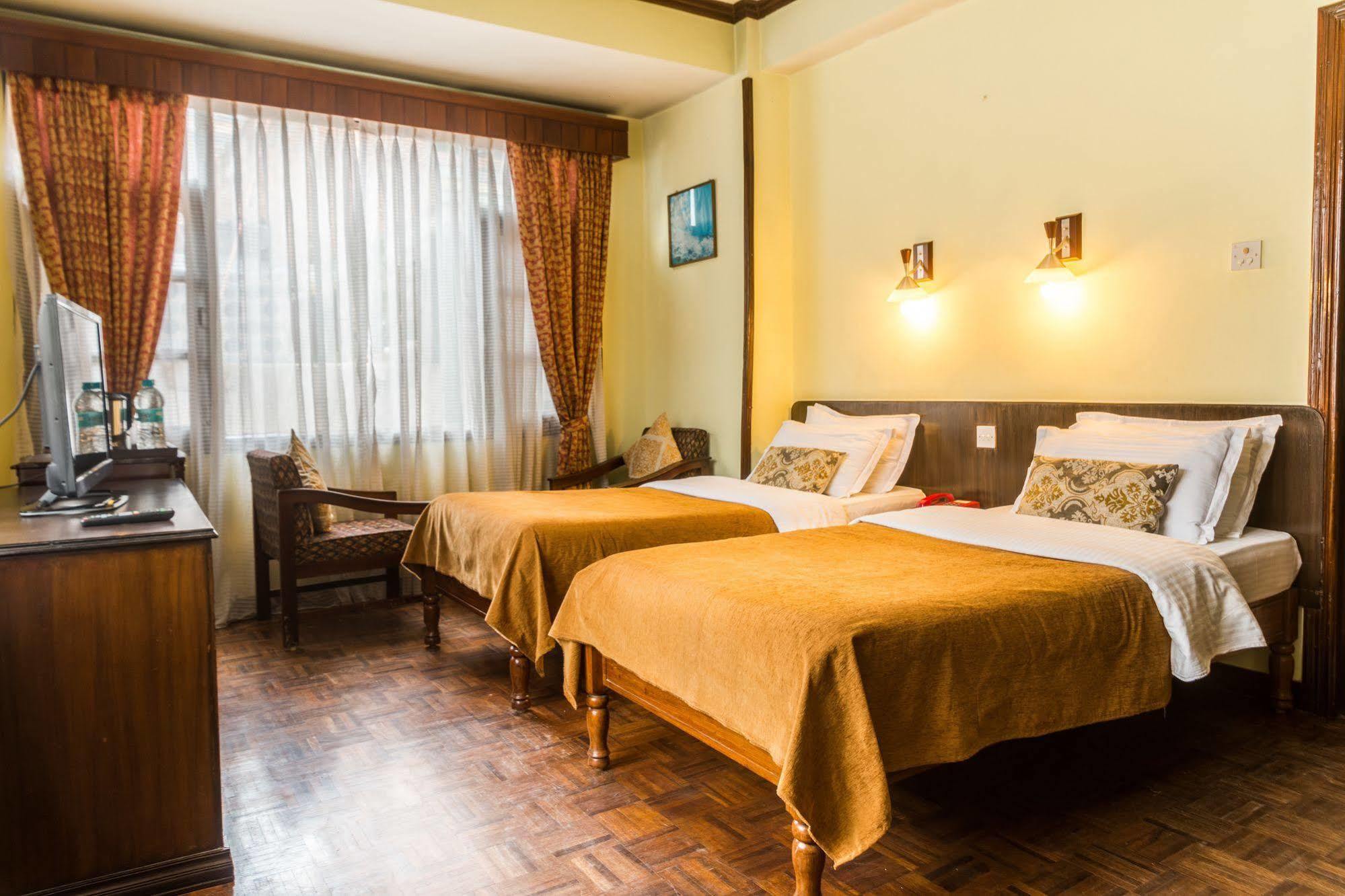 Hotel Excelsior Katmandu Zewnętrze zdjęcie